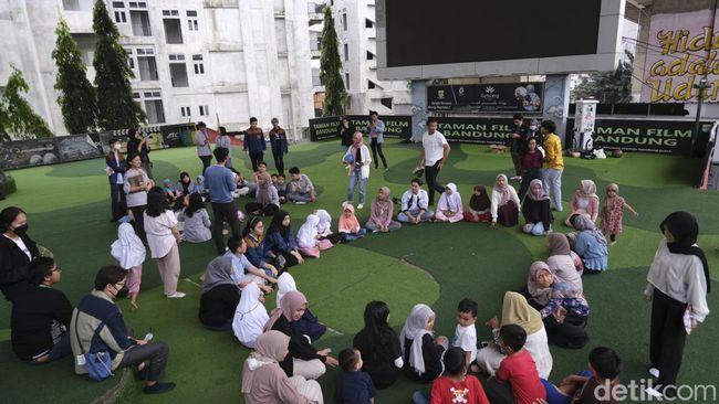 Taman Film used by locals to gather